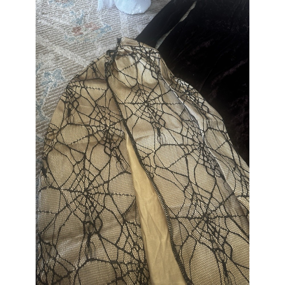 Brown Velvet Witch Costume With Gold Cape And Hat With Bow Small Adult Or Lg Ch - Picture 3 of 8